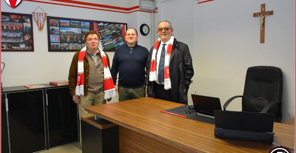 MODULA ARREDA LA SEDE DELLA VIS MODULA ARREDA LA SEDE DELLA VIS