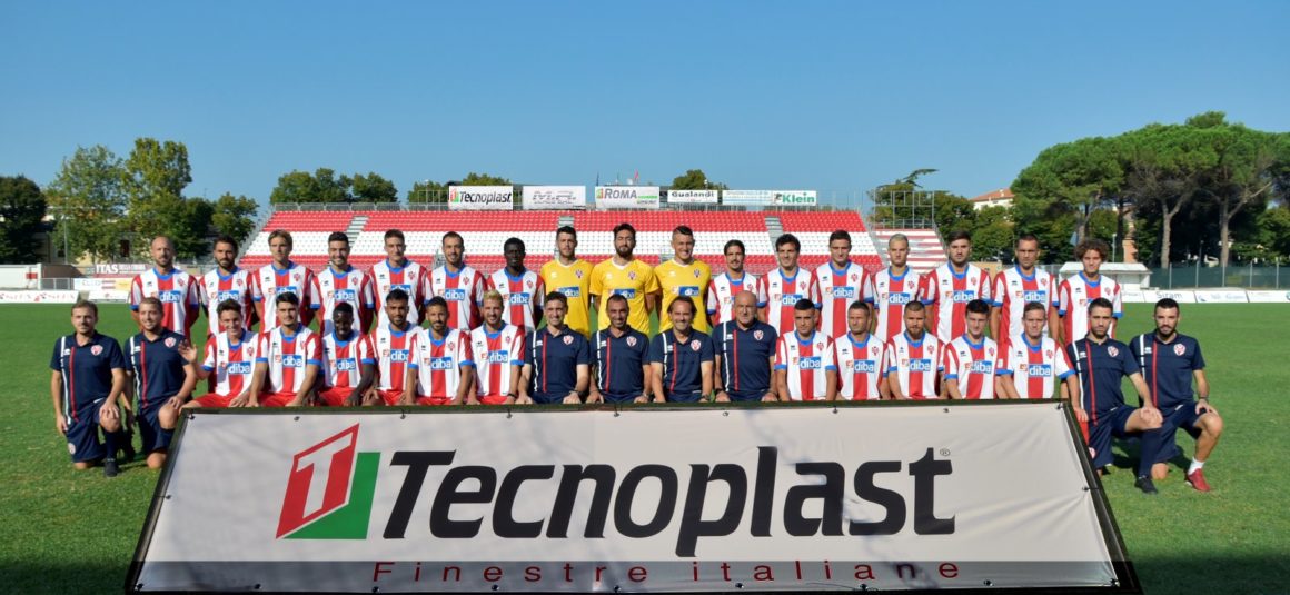 FARE SQUADRA IN CAMPO E IN AZIENDA! IMPORTANTE EVENTO IN CASA TECNOPLAST. FARE SQUADRA IN CAMPO E IN AZIENDA! IMPORTANTE EVENTO IN CASA TECNOPLAST.