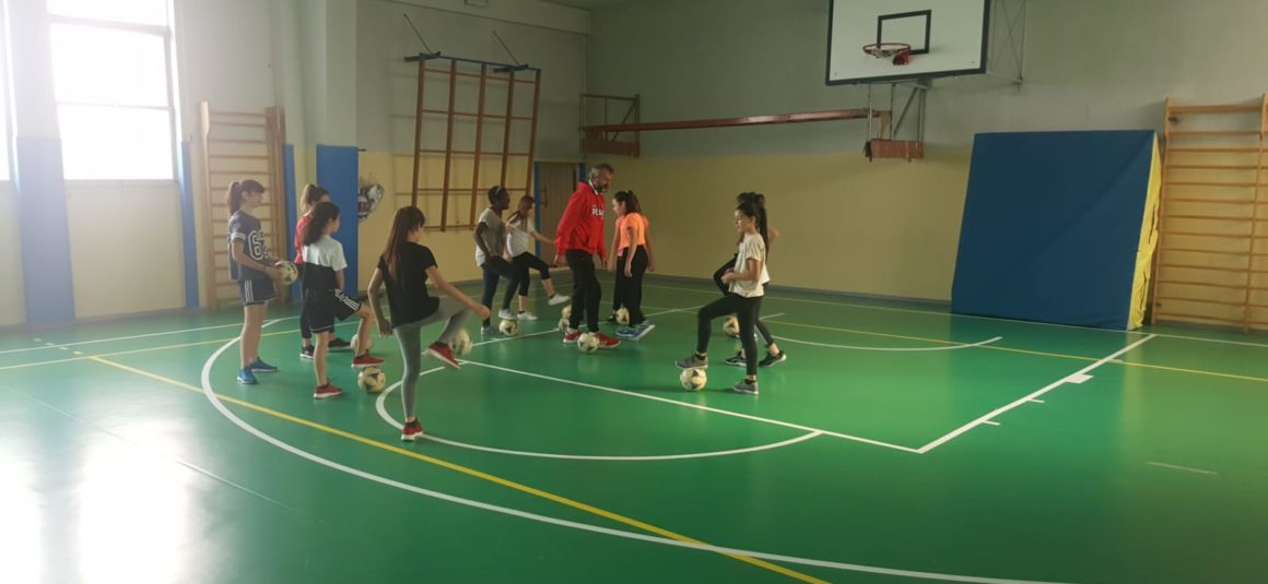VIS PESARO SG, PROSEGUE IL PROGETTO SCUOLA: ORA ISTITUTO OLIVERI E PIRANDELLO VIS PESARO SG, PROSEGUE IL PROGETTO SCUOLA: ORA ISTITUTO OLIVERI E PIRANDELLO