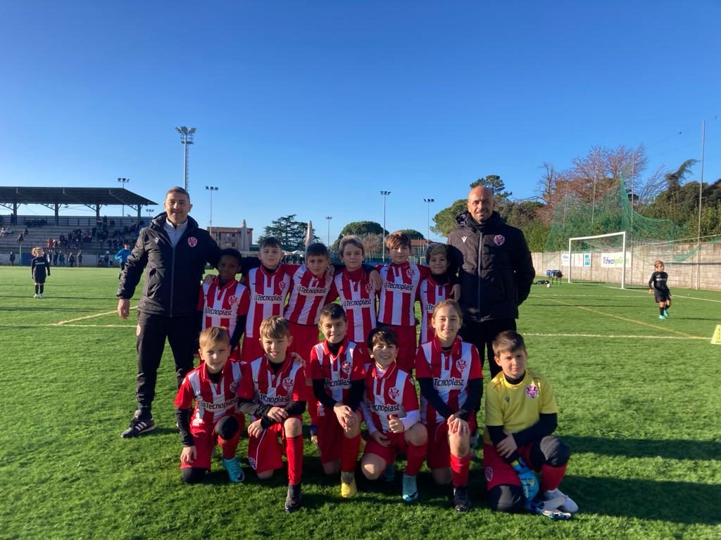 under 10 vis pesaro